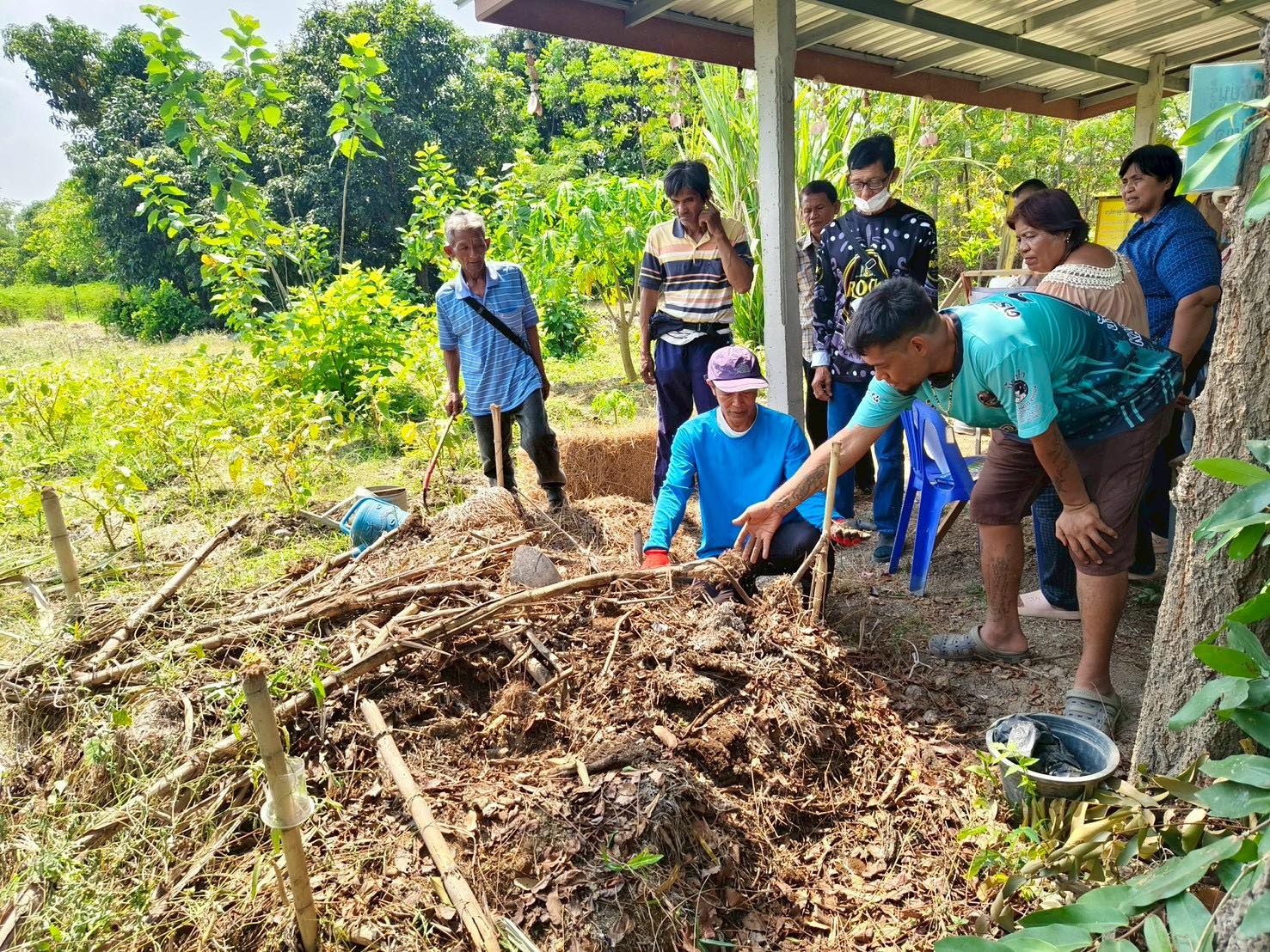 title - ส.ป.ก.อ่างทองจัดฝึกอบรมโครงการ พัฒนาเกษตรกรรมยั่งยืนหลักสูตร การพัฒนาและส่งเสริมการเพิ่มมูลค่าสินค้าเกษตรกรรมยั่งยืนในเขตปฏิรูปที่ดิน 